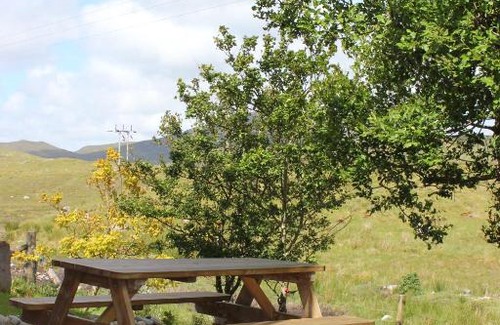 Balallan Bed & Breakfast | 73 Westend, Balallan, Isle of Lewis