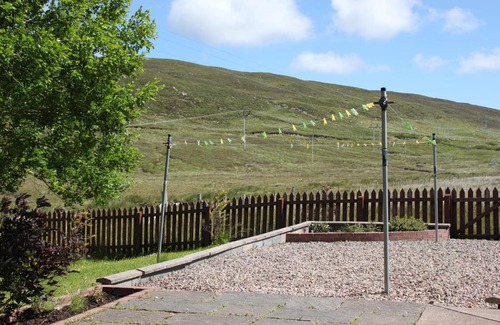 Balallan Bed & Breakfast | 73 Westend, Balallan, Isle of Lewis