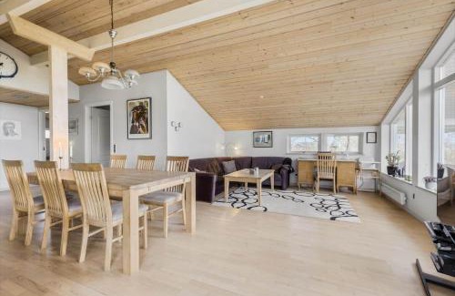 Bog By House | 7349-Bogo-By-Kvaernen-49