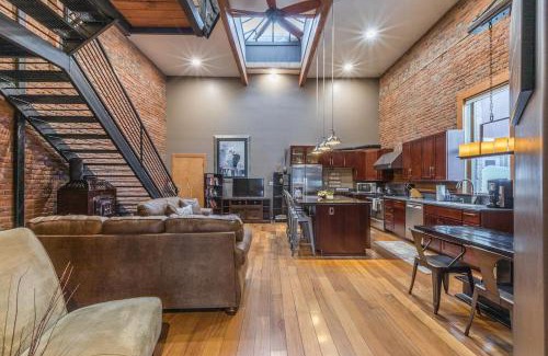 Ouray House | 736 1/2 A Main Street