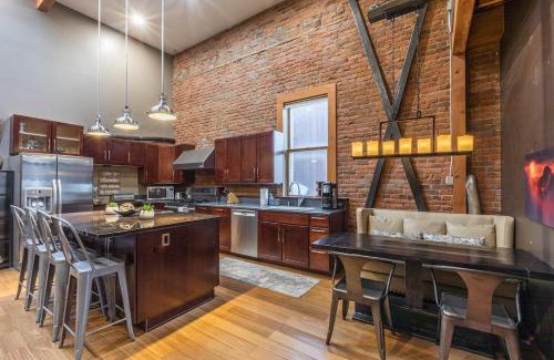Ouray House | 736 1/2 A Main Street
