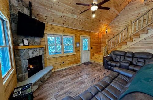 Bethlehem House | 73R 73R Brand new log home on quiet side
