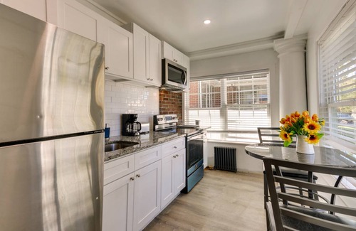 Weequahic House | 74 m² House ∙ 2 bedrooms ∙ 4 guests