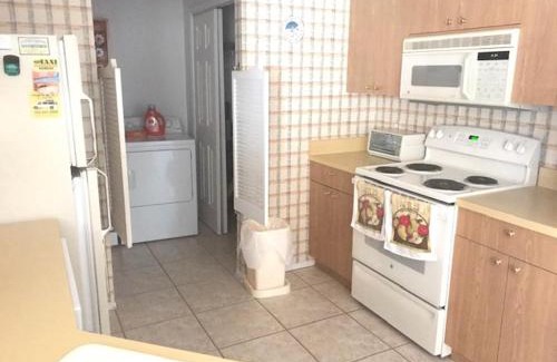 The Villages Villa | 748A Z2b VILLAGE OF DE LA VISTA by REMAX Premier