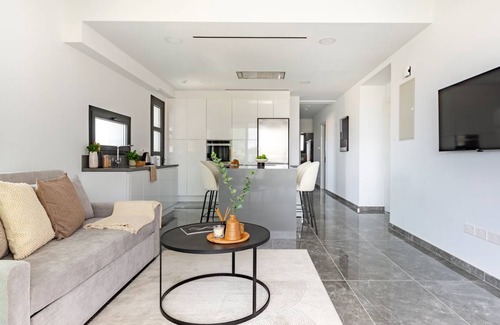 Agios Athanasios Apartment | 75 m² Apartment ∙ 3 bedrooms ∙ 6 guests