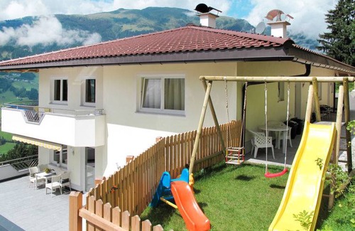 Hainzenberg Apartment | 75 m² Apartment ∙ 2 bedrooms ∙ 7 guests