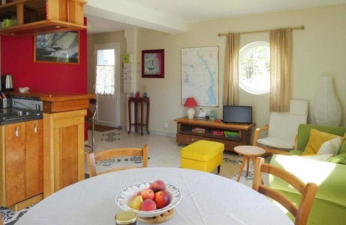 Denneville House | 75 m² House ∙ 2 bedrooms ∙ 4 guests