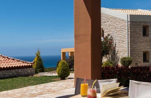 Kiparissia House | 75 m² House ∙ 2 bedrooms ∙ 6 guests