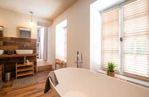 Savigny-les-Beaune Apartment | 75 m² Serviced apartment ∙ 2 bedrooms ∙ 4 guests