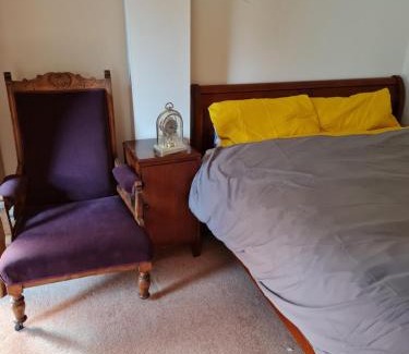 Sherborne St. John Apartment | 75 Park Prewett Dbl room with Super King bed