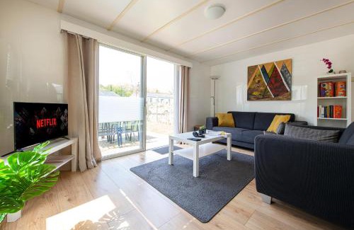 Oisterwijk Ski Chalet | 75, Relax - Nature - Cycling - Hiking - Central! - Leisure only