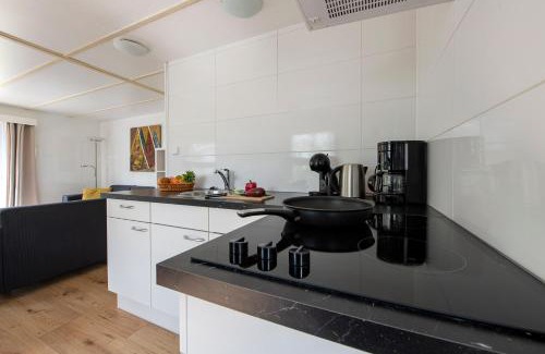 Oisterwijk Ski Chalet | 75, Relax - Nature - Cycling - Hiking - Central! - Leisure only