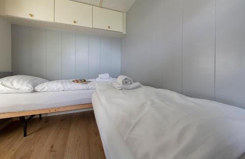 Oisterwijk Ski Chalet | 75, Relax - Nature - Cycling - Hiking - Central! - Leisure only