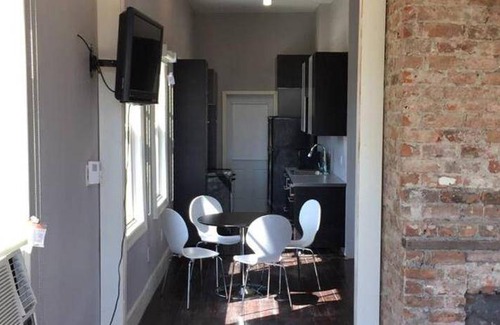 South 7th Ward Apartment | 750 m² Apartment ∙ 1 bedroom ∙ 1 guest