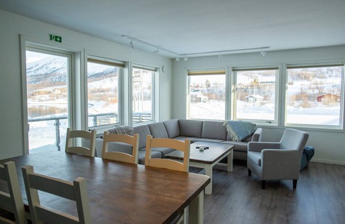 Nord-Lenangen Apartment | 77 m² Apartment ∙ 3 bedrooms ∙ 6 guests