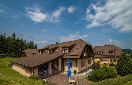 Masakova Lhota Hotel | 77 m² Hotel ∙ 2 bedrooms ∙ 8 guests