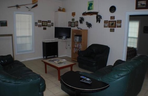 Port Mansfield House | 775 Baffin Back - Cozy Cottage of Comfort!