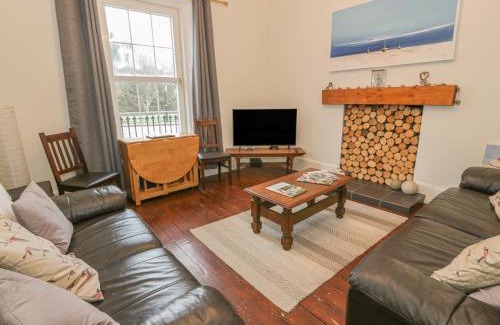 Gatehouse-of-Fleet House | 79 Laurel Bank