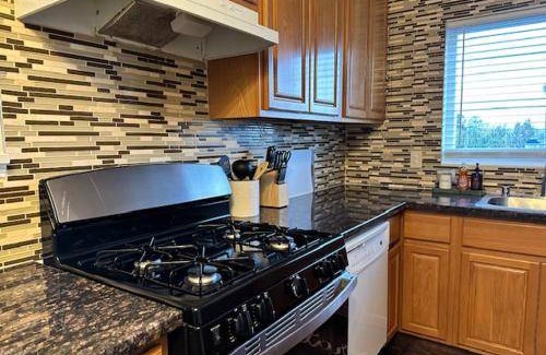 Hayward Apartment | 79 m² Apartment ∙ 2 bedrooms ∙ 4 guests