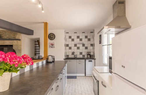 Montaigu-la-Brisette House | 79 m² Gîte ∙ 2 bedrooms ∙ 5 guests