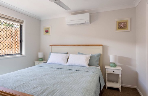 Taroomball House | 7A Lakeside Dve - Duplex just a short drive to everything