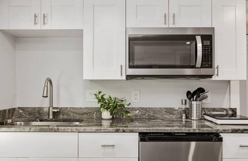 Safety Harbor Cottage | 7B Newly Renovated Studio at Coastal Cottages