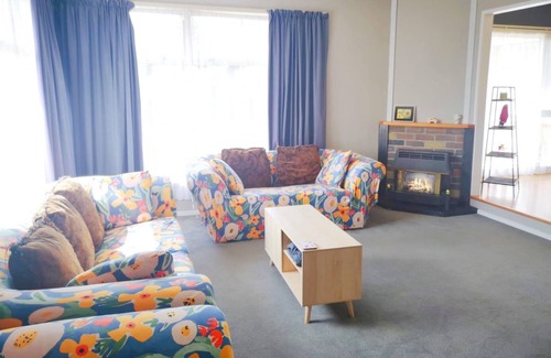 Springfield House | 7mins to the supermarket, tidy&lovely home like yours in Springfield