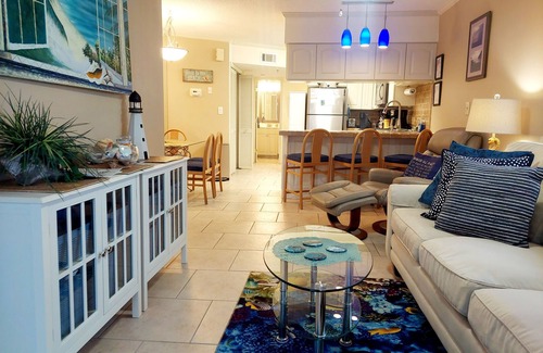 Navarre Beach Condo | 7th floor Sundunes Condo in Navarre, Florida on the beach with beautiful views!