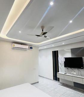 Fatehabad Apartment | 7th Heaven Hotel