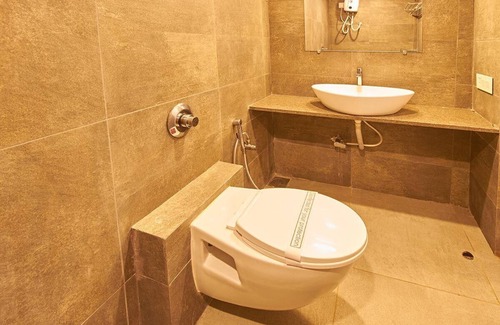 Gandhinagar Hotel | 7Wonders Hotel