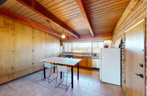 Tucson House | 8-acre desert retreat with amazing views, private outdoor living, AC & W/D