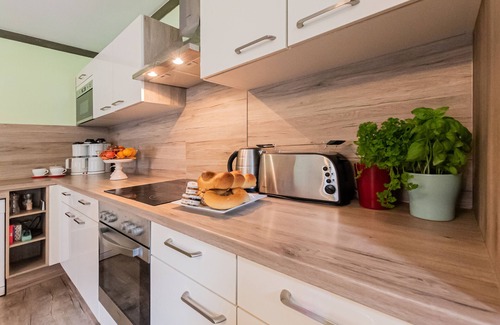 Fusch an der Grossglocknerstrasse Ski Chalet | 8 Bedroom Self Catered Chalet