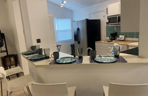 Carrollwood House | 8+Beds!10+guest!Centrally Located!Family neighborhood! Up to 4 parking spaces:)