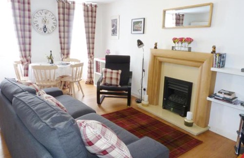 Murthly Apartment | 8 Cathedral Street