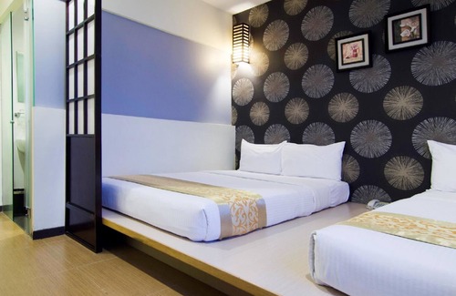 Taman Mount Austin Hotel | 8 Days Boutique Hotel @ Mount Austin JB