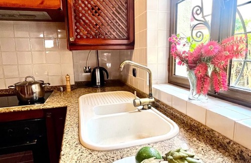 Cunas Villa | 8 La Rosa Villa - Desert Springs Golf and Family Resort