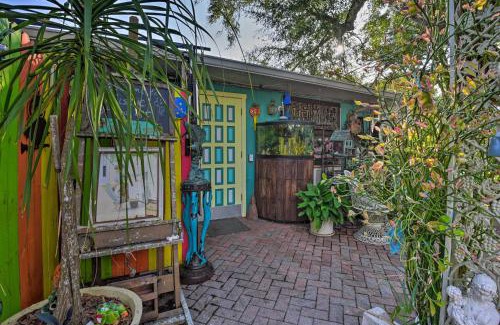 Bradenton Apartment | 8 Mi to Beaches Artistic Bradenton Studio with Yard