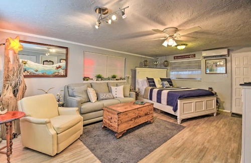 Bradenton Apartment | 8 Mi to Beaches Artistic Bradenton Studio with Yard