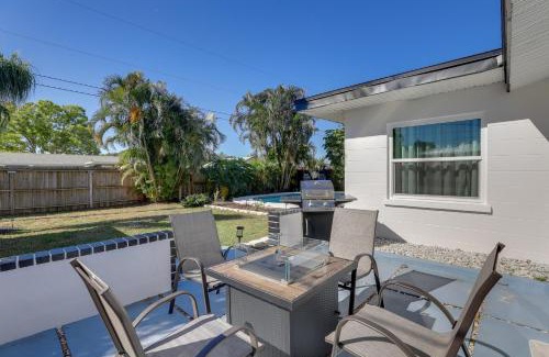 Bradenton House | 8 Mi to Beaches Bradenton Home with Poolside Oasis!