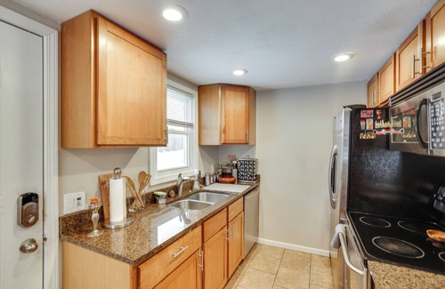 Golden Valley House | 8 Mi to Downtown: Convenient Minneapolis Home