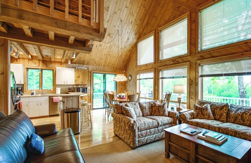 Andover House | 8 Mi to Okemo Mountain Resort: Mtn-View Retreat!