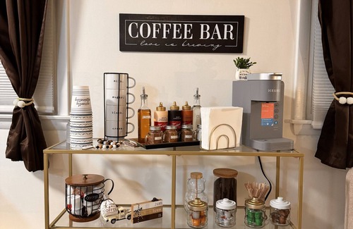 Park Forest Village House | 8 Minutes from Beaver Stadium & Downtown l 4 Bedroom &1.5 Bath with Wifi