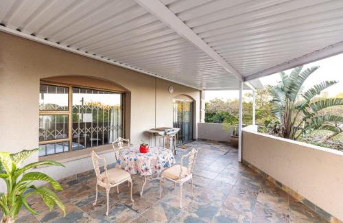 Umtentweni Apartment | 8 On Eagle Self Catering Apartment