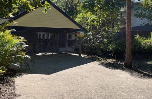 Rainbow Beach House | 8 Orania Court - Rainbow Shores. Privacy, Peace and Quiet