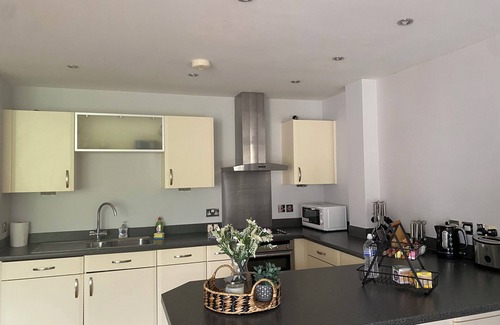 Newbury Apartment | 8 Pelican House is located in the heart of Newbury. nContemporary apartments.