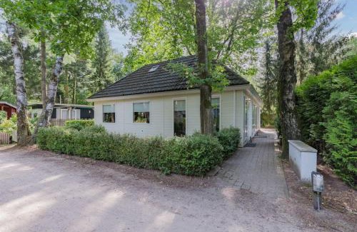 Diessen House | 8 pers vakantiehuis met natuur- sauna en bubbelbad