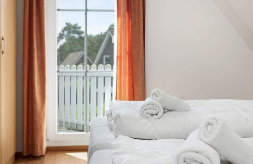 Dwergte House | 8-person dog bungalow in the holiday park Landal Dwergter Sand