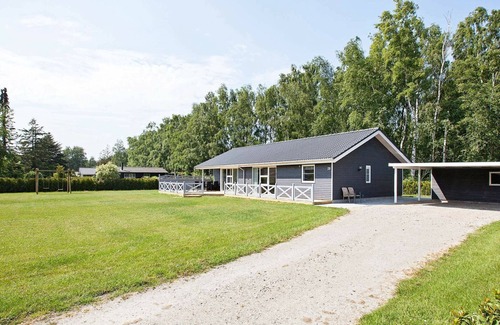 Bøtø By House | 8 person holiday home in Væggerløse-By Traum