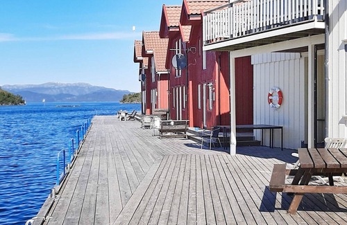 Sjernarøy House | 8 person holiday home in Sjernarøy