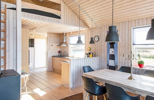 Vrist Strand House | 8 person holiday home in Harboøre